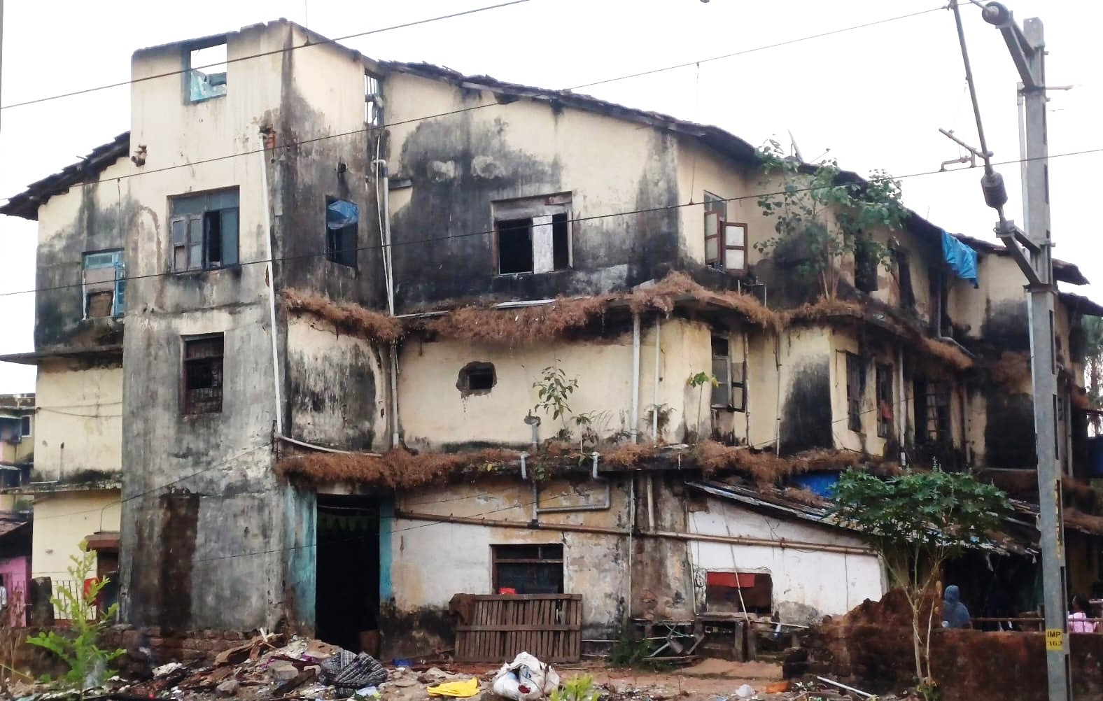 No structural stability test   yet of fire-hit Dawood building