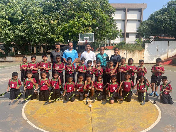 ﻿Fr. Agnel’s High School Verna launches hockey programme at summer camp