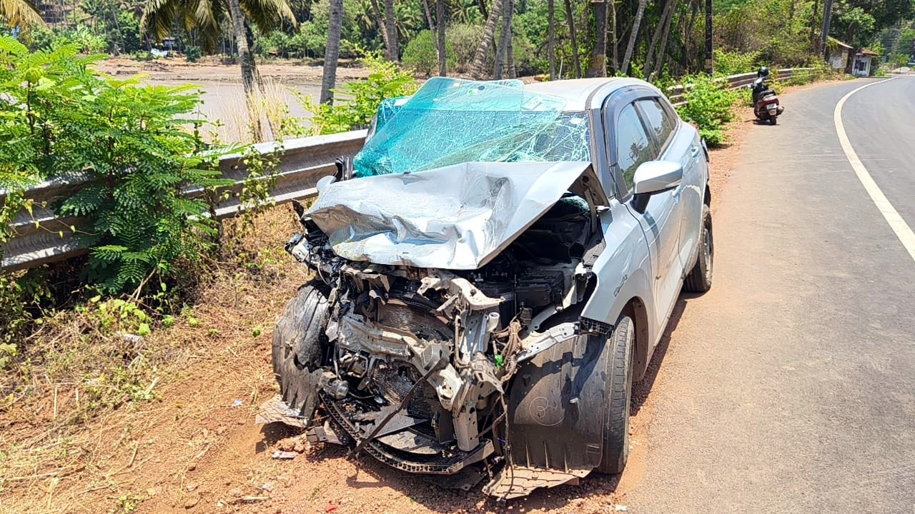 2 injured in collision between ambulance, car at Dabolim