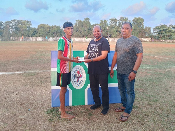 ﻿Cuncolim Union edge past Curtorim Gymkhana to enter quarterfinals