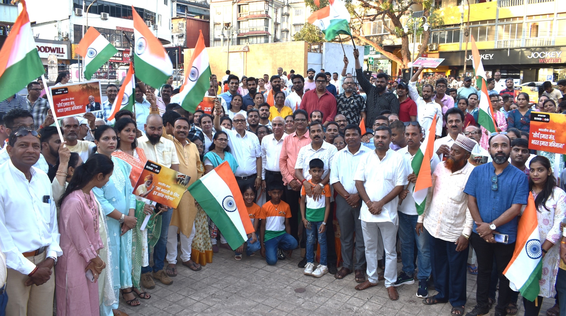 Citizens march in Margao to support soldiers