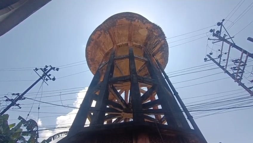 Deteriorated water tank at New Vaddem sparks fears