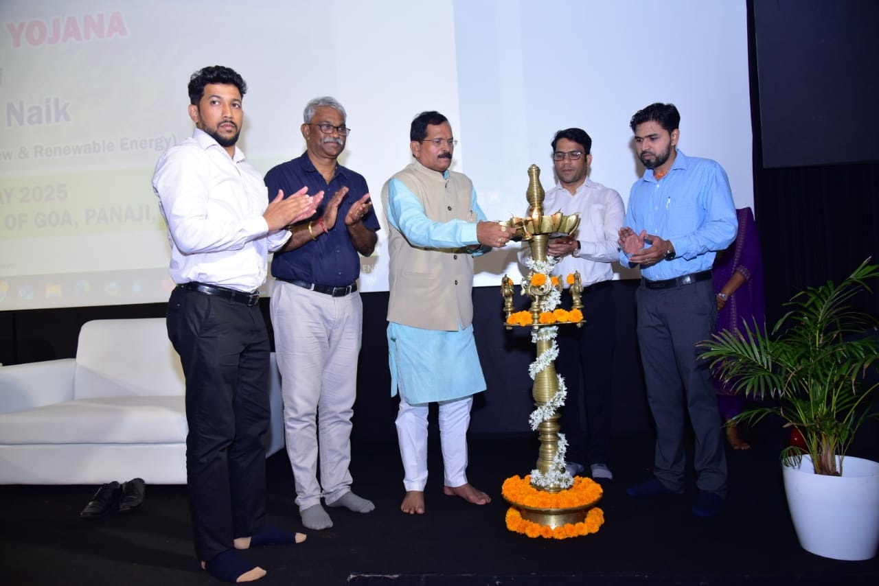 Country will prosper if farmers self-reliant, says Shripad Naik