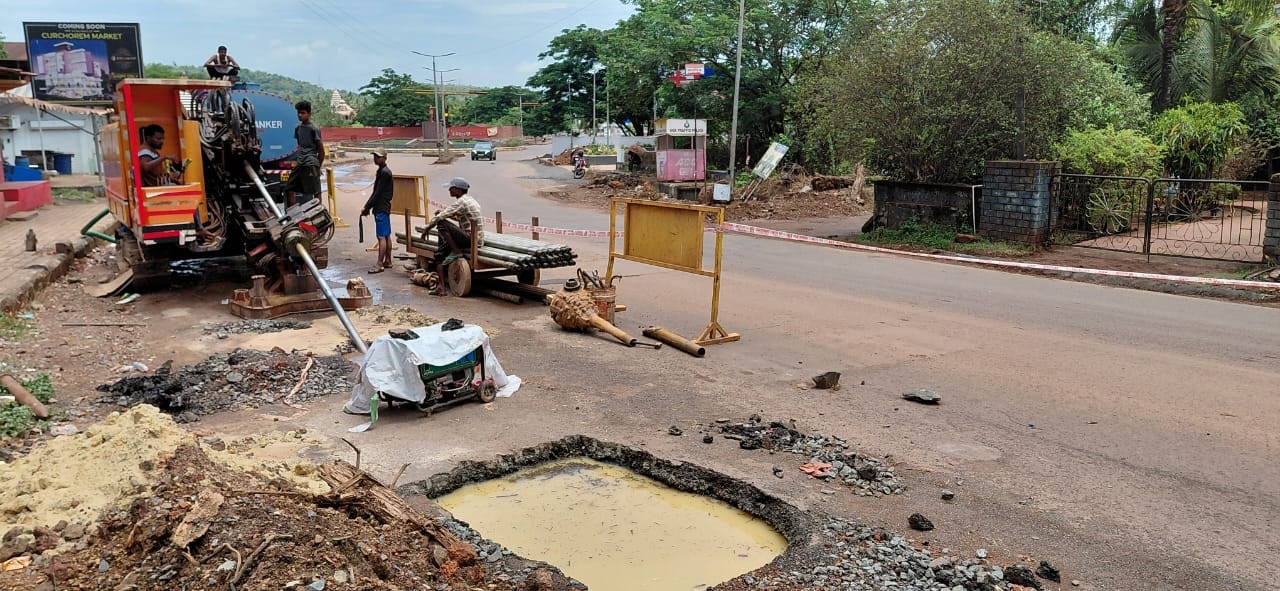 Open trenches, uneven surfaces in Curchorem raise safety concerns
