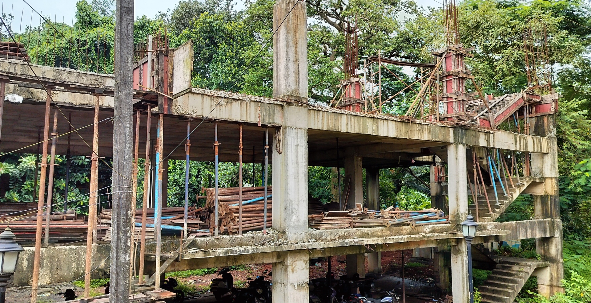 Mapusa’s municipality project in limbo as   bldg construction remains incomplete