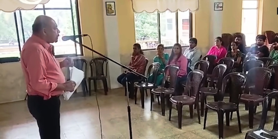 Seraulim locals demand 2 panchayats;  one for villagers, another for builders