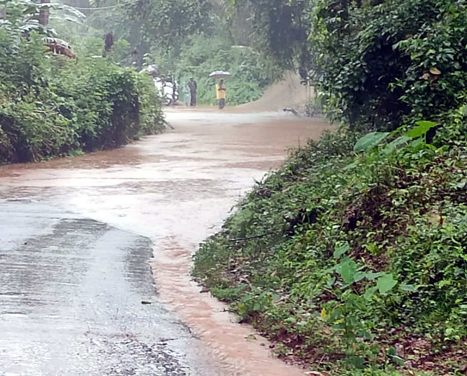 ﻿Sonal locals fear getting marooned during monsoon