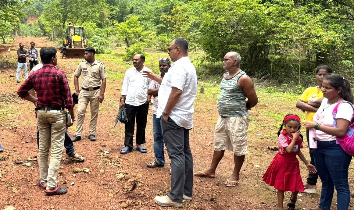 Maina-Curtorim locals halt work on 'NDS' land