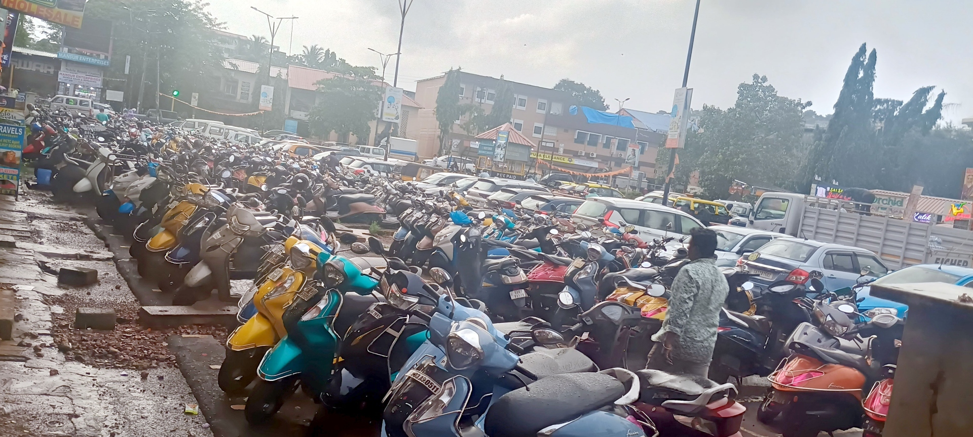 Mapusa traffic police orders removal of rent-a-bike from Aram Soda area