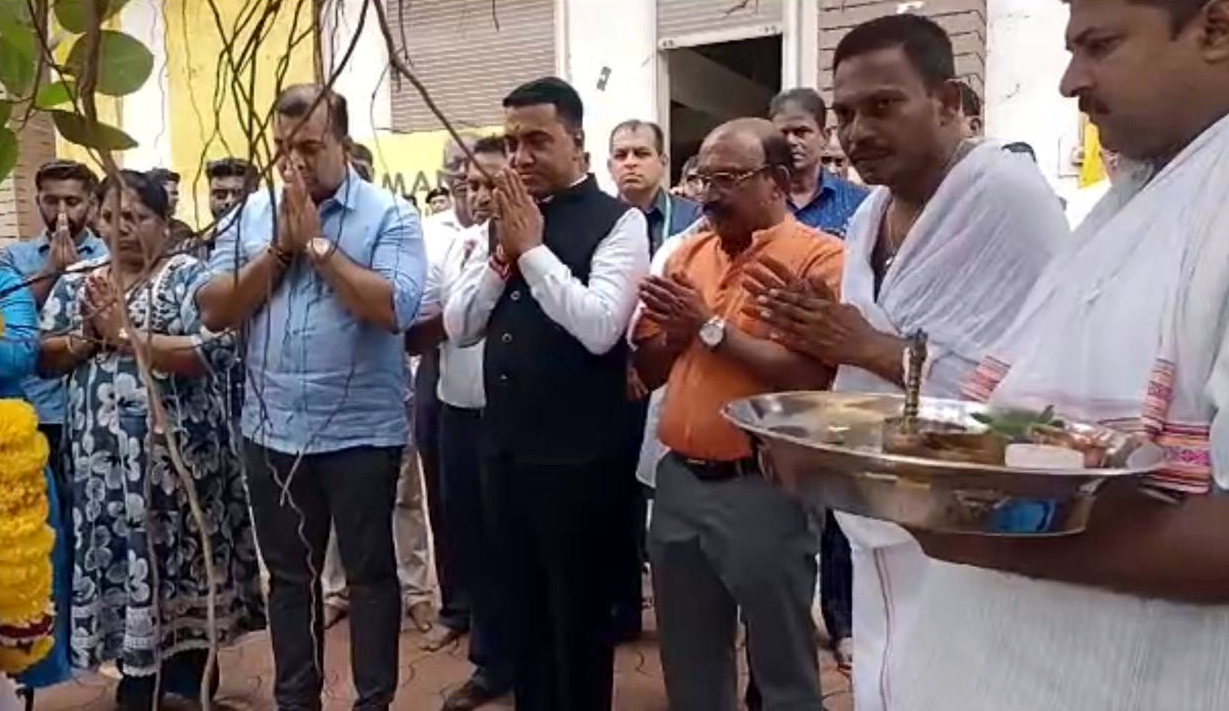 CM agrees to two shrines for   Dev Khapreshwar in Porvorim