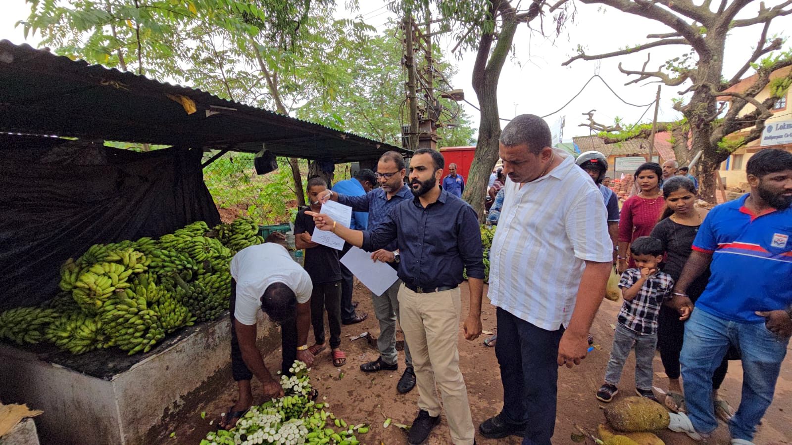 FDA shuts down meat shops, seals banana stall in Bardez