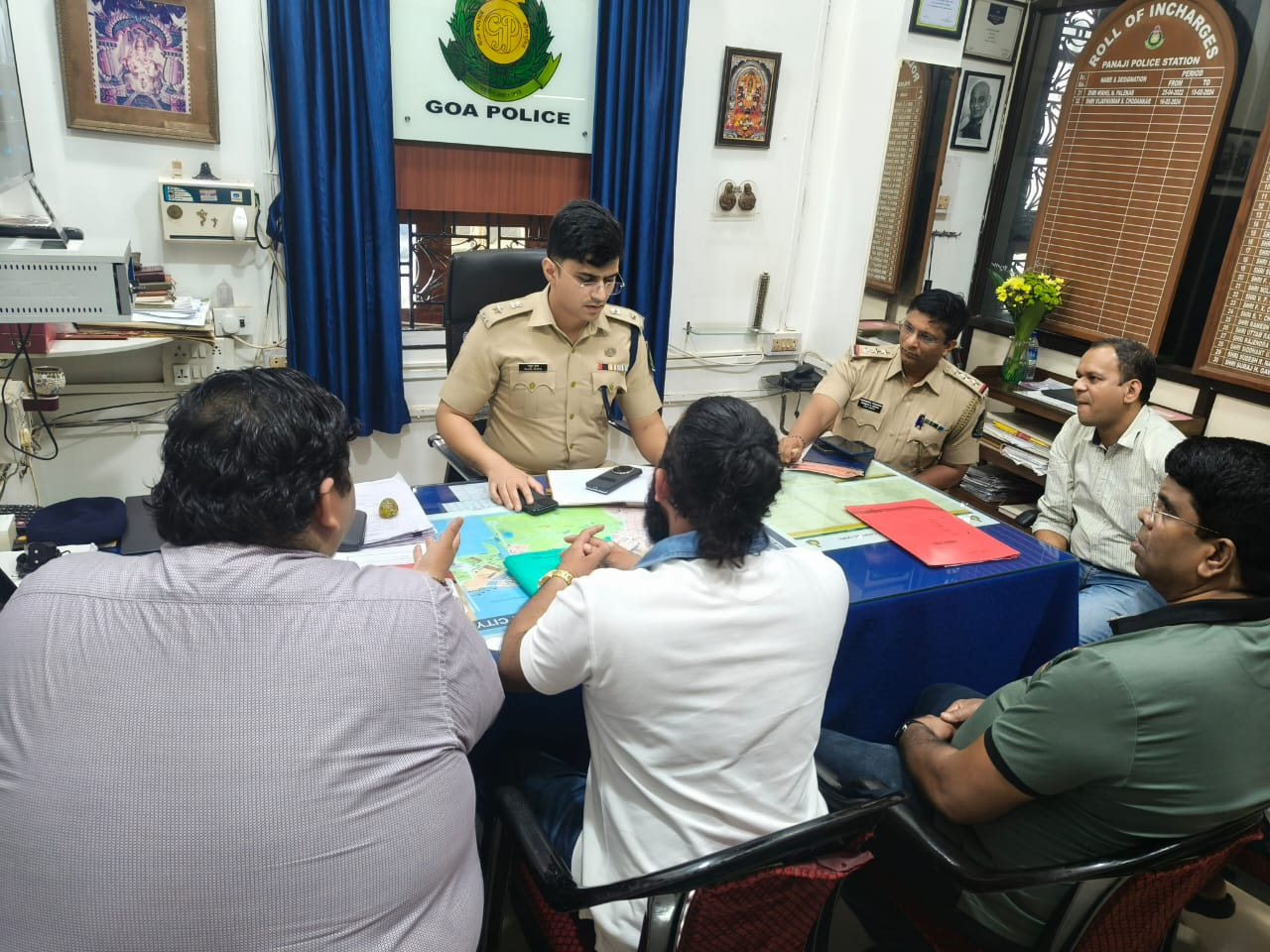 Cops hear over 100   citizens across   5 police stations