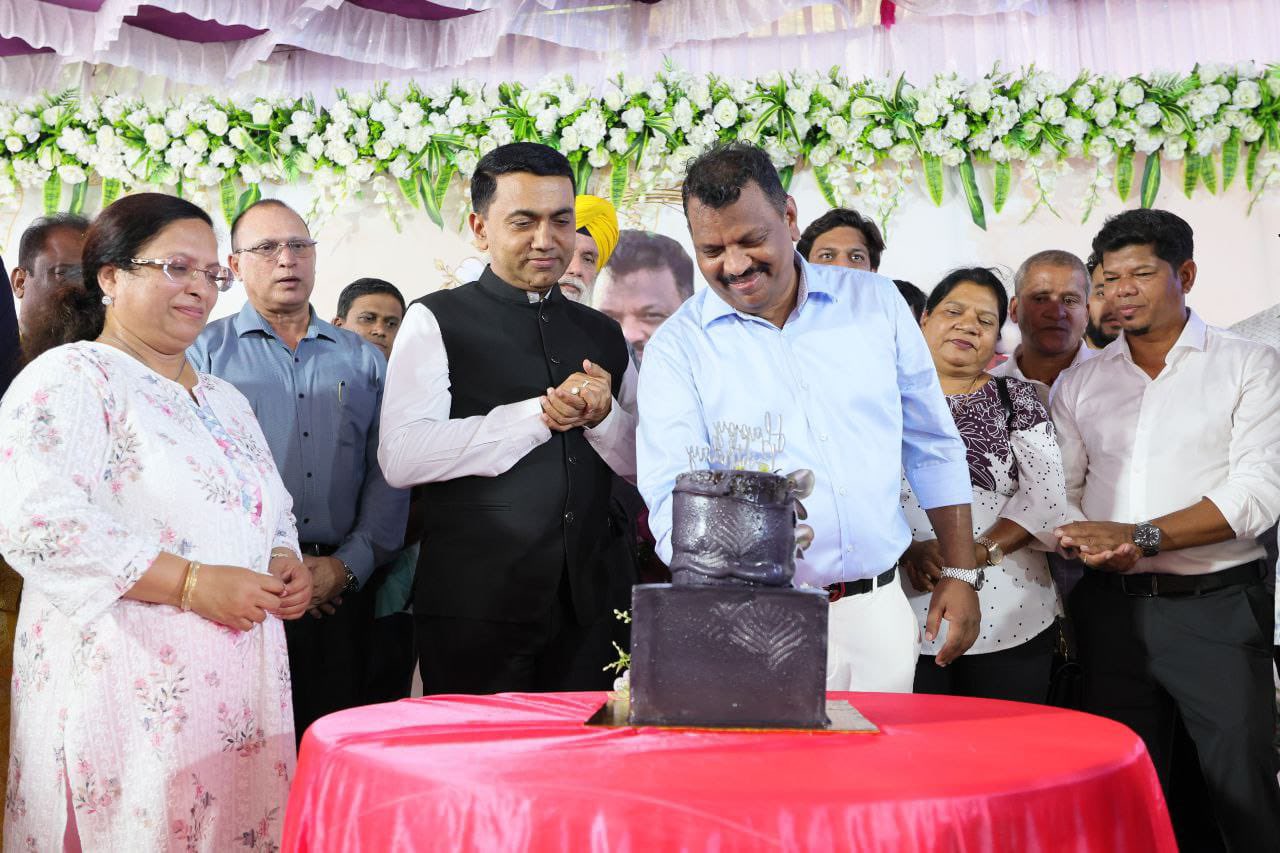 ﻿CM predicts 'better days ahead' for Lobo; no indication on ministerial berth