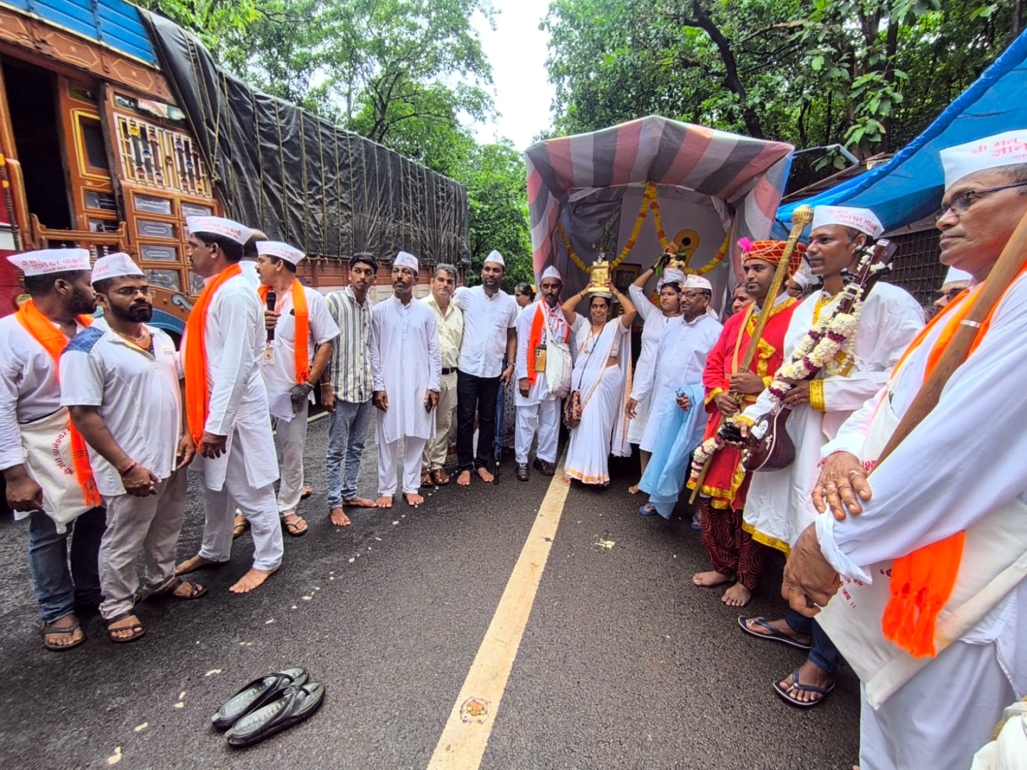 2 Canacona Varkari groups begin walking pilgrimage to Pandharpur