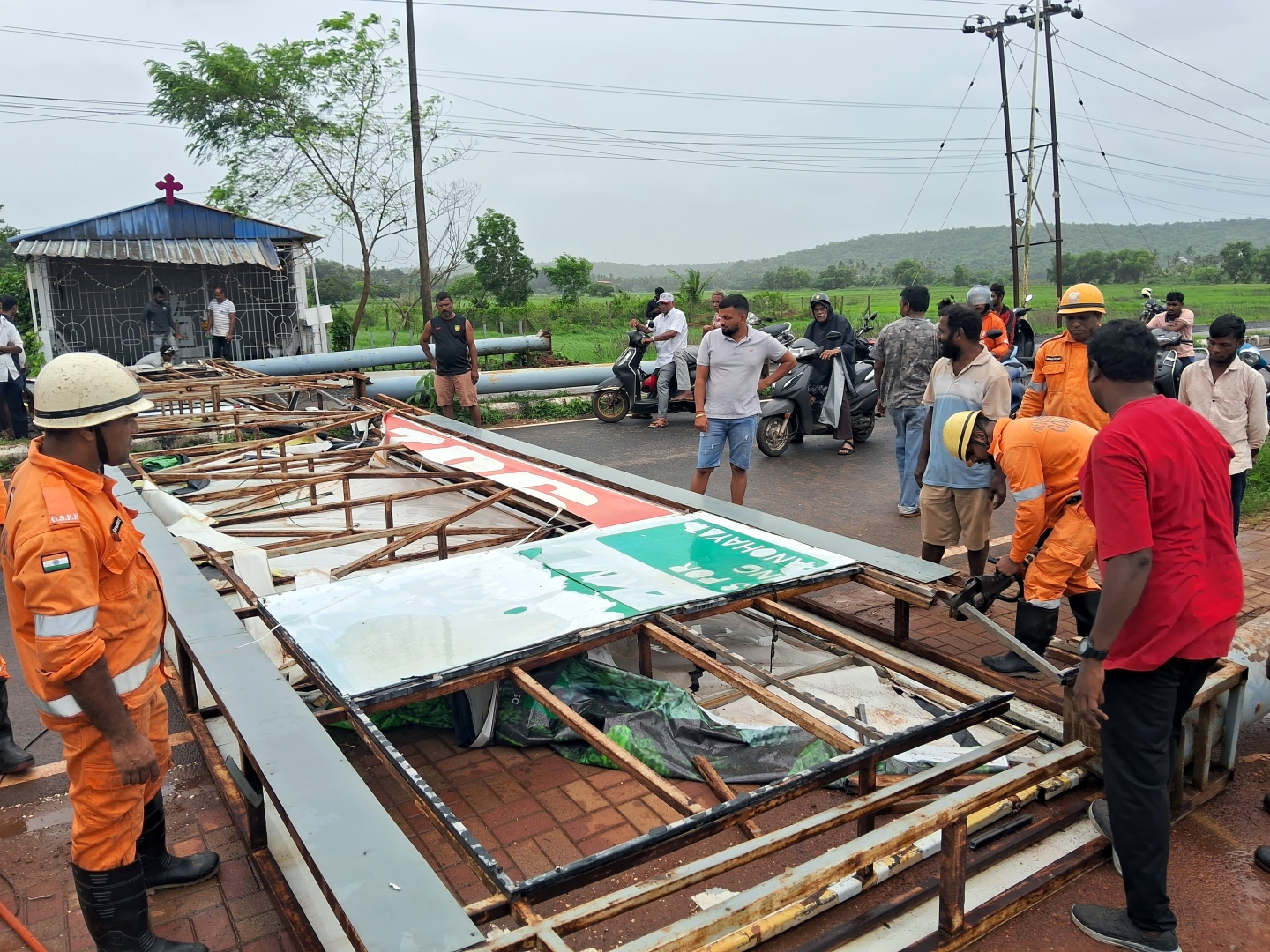 Hoarding collapses on Arpora-Nagoa road, locals raise safety concerns