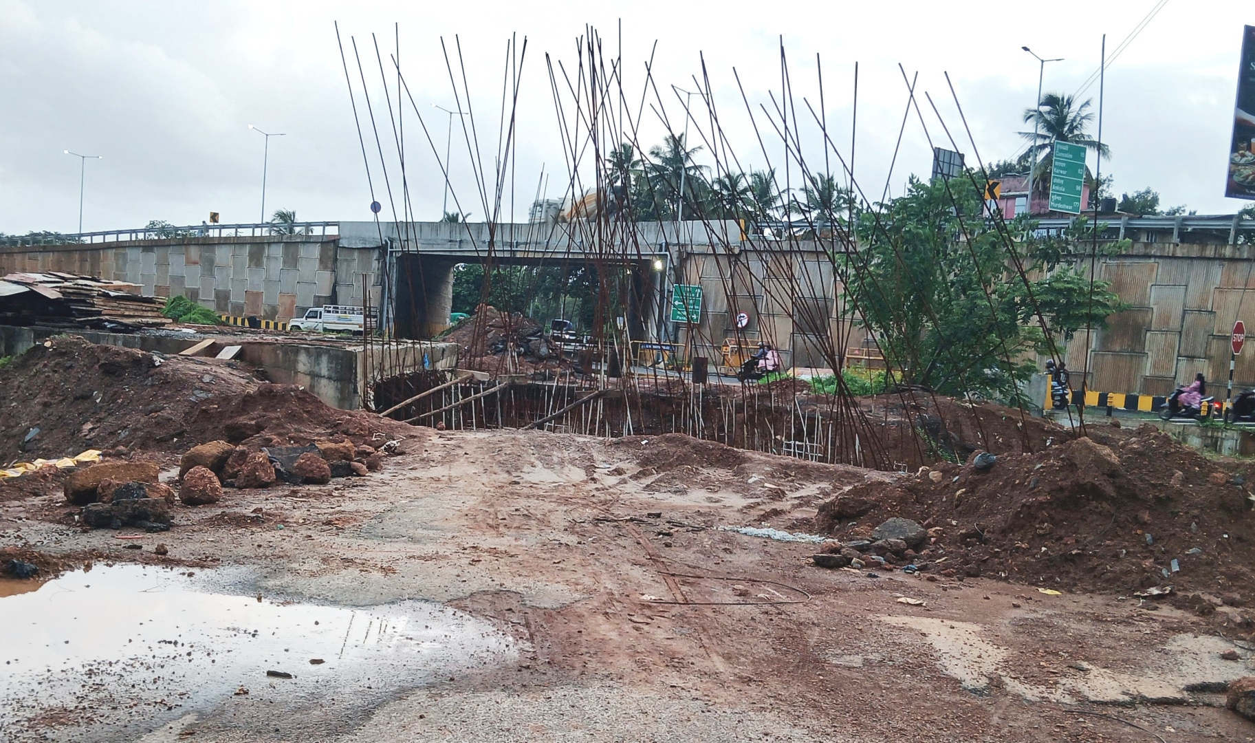 Motorists complain of slow  pace of work on culvert