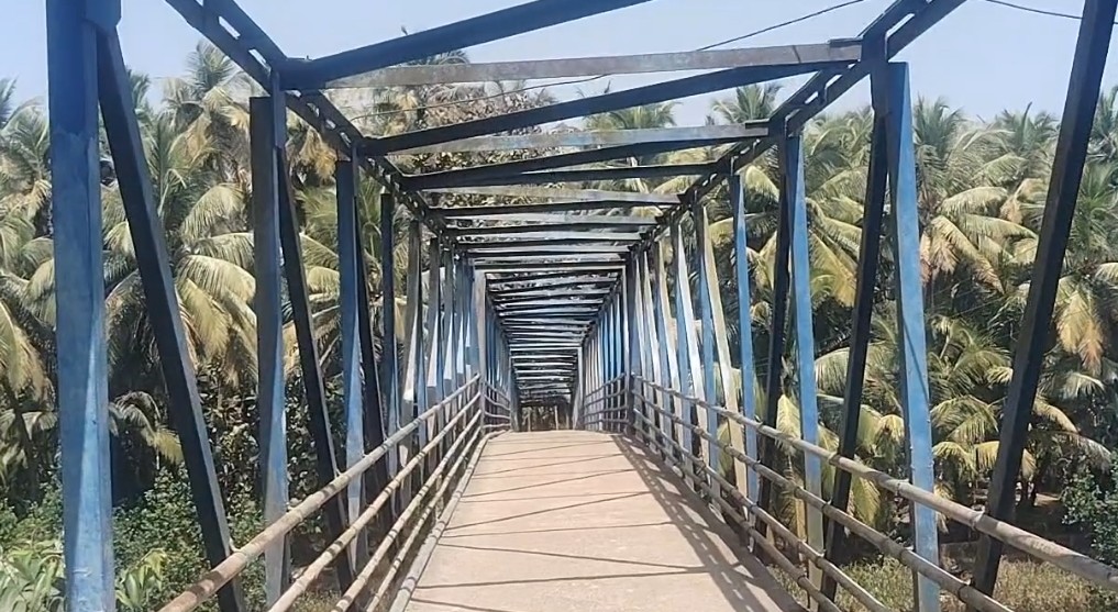Nadora locals demand new bridge   to ease Zuvem connectivity woes
