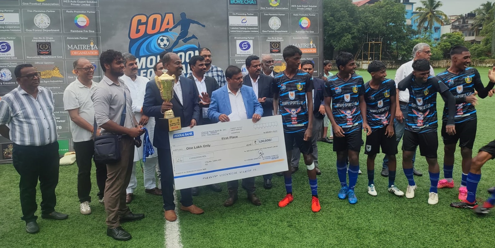 Dempo seniors thrash juniors 6-1 for monsoon league title