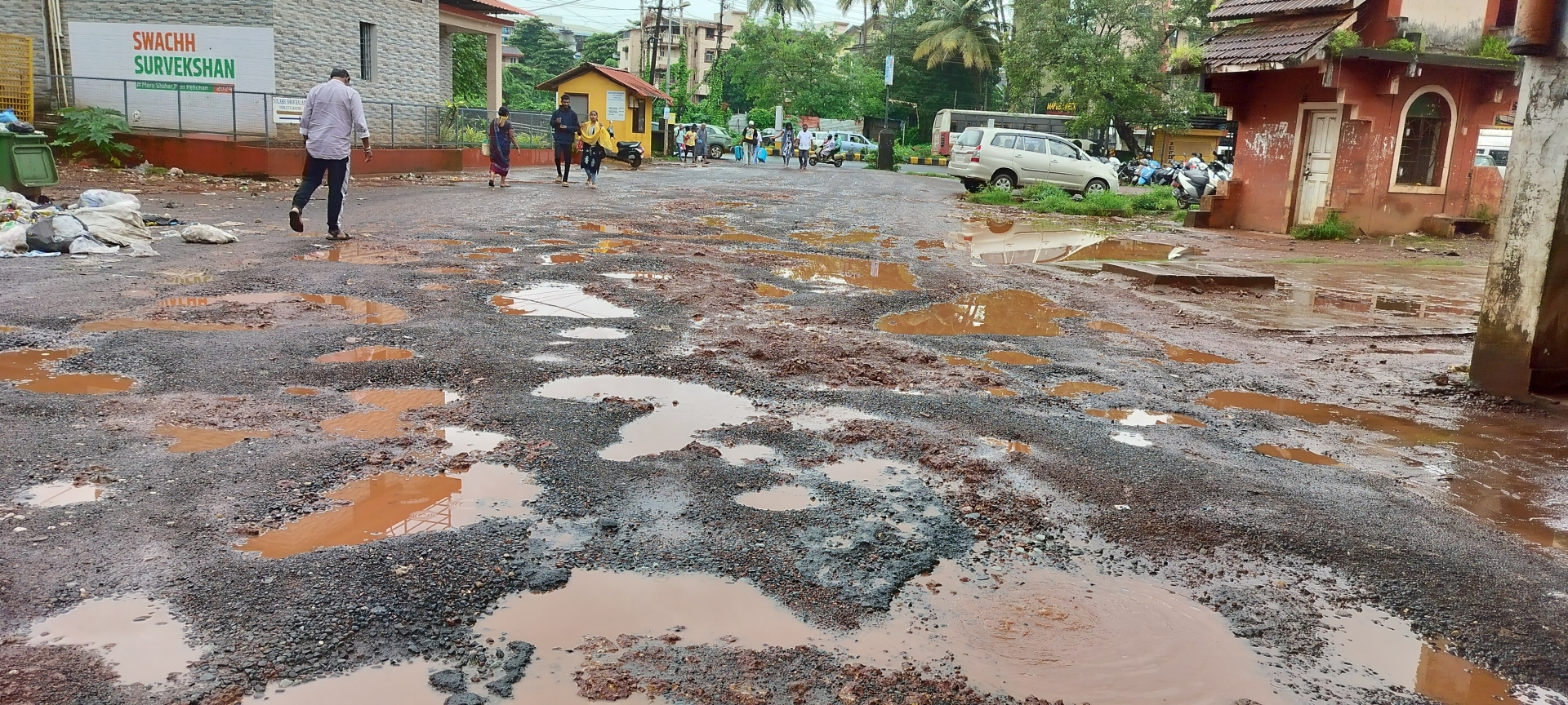 Mapusa bus-stand in shambles amidst modernisation plans