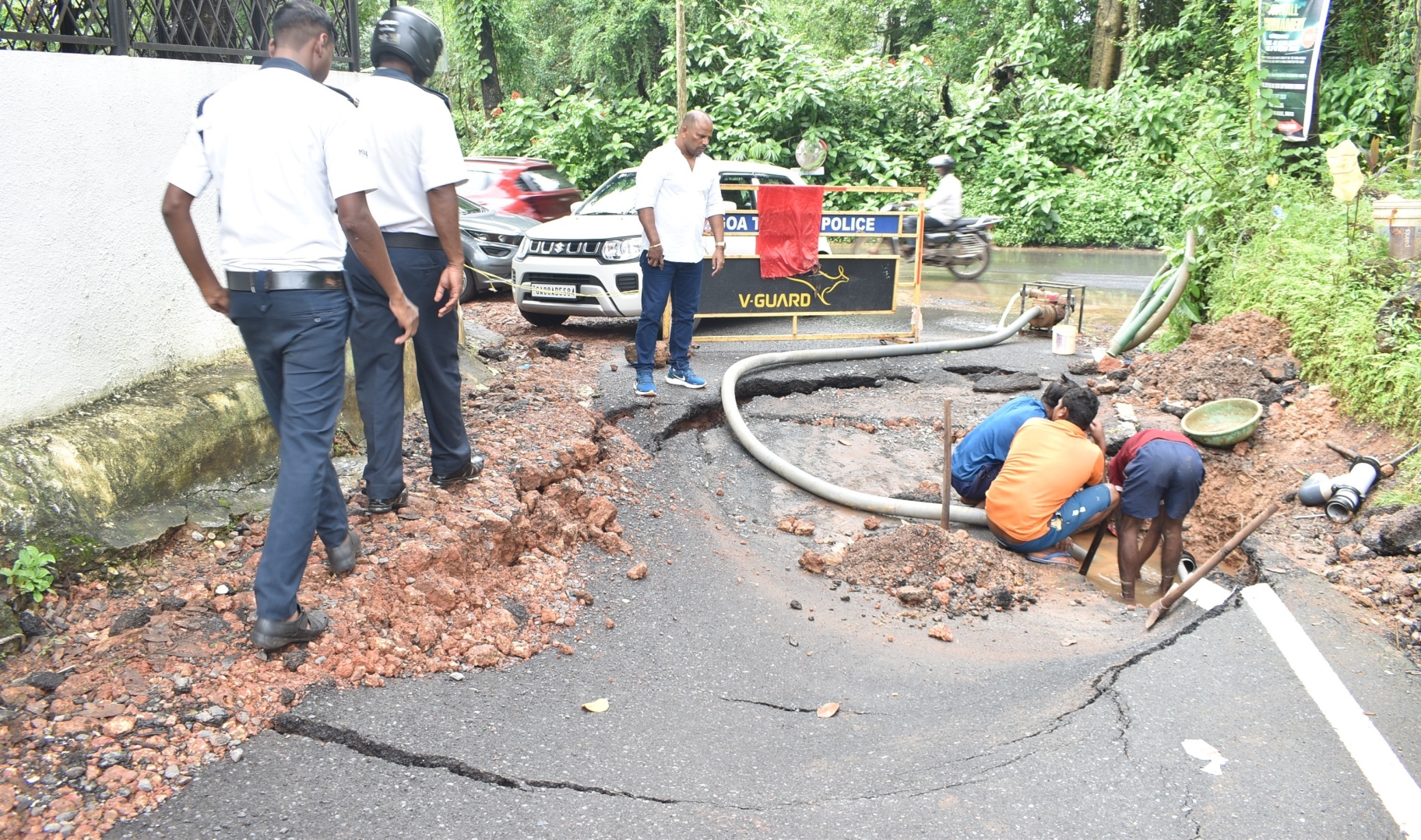 Water pipeline burst leads to road collapse in Madel