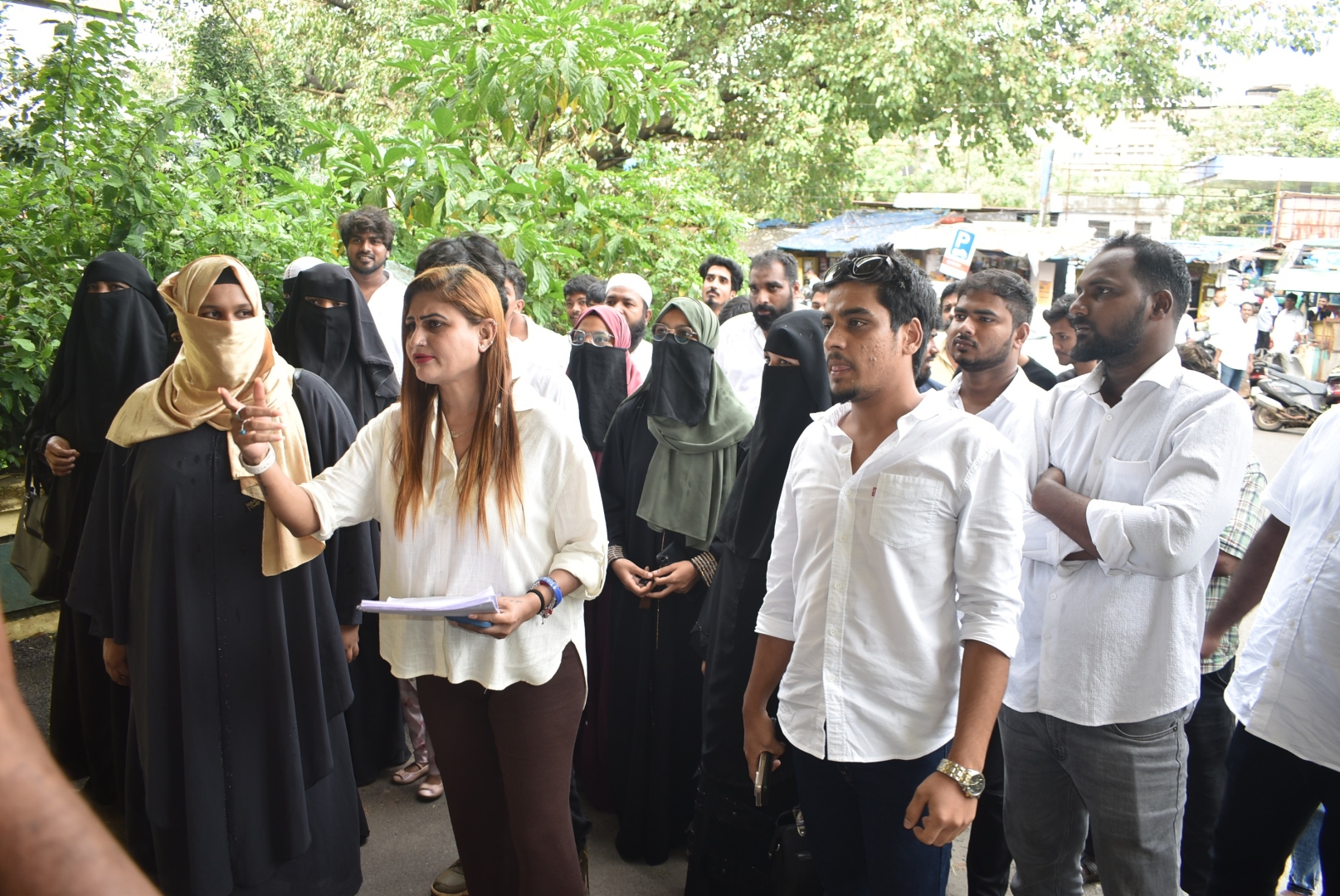 Protest at Margao police station over assault, vandalism case