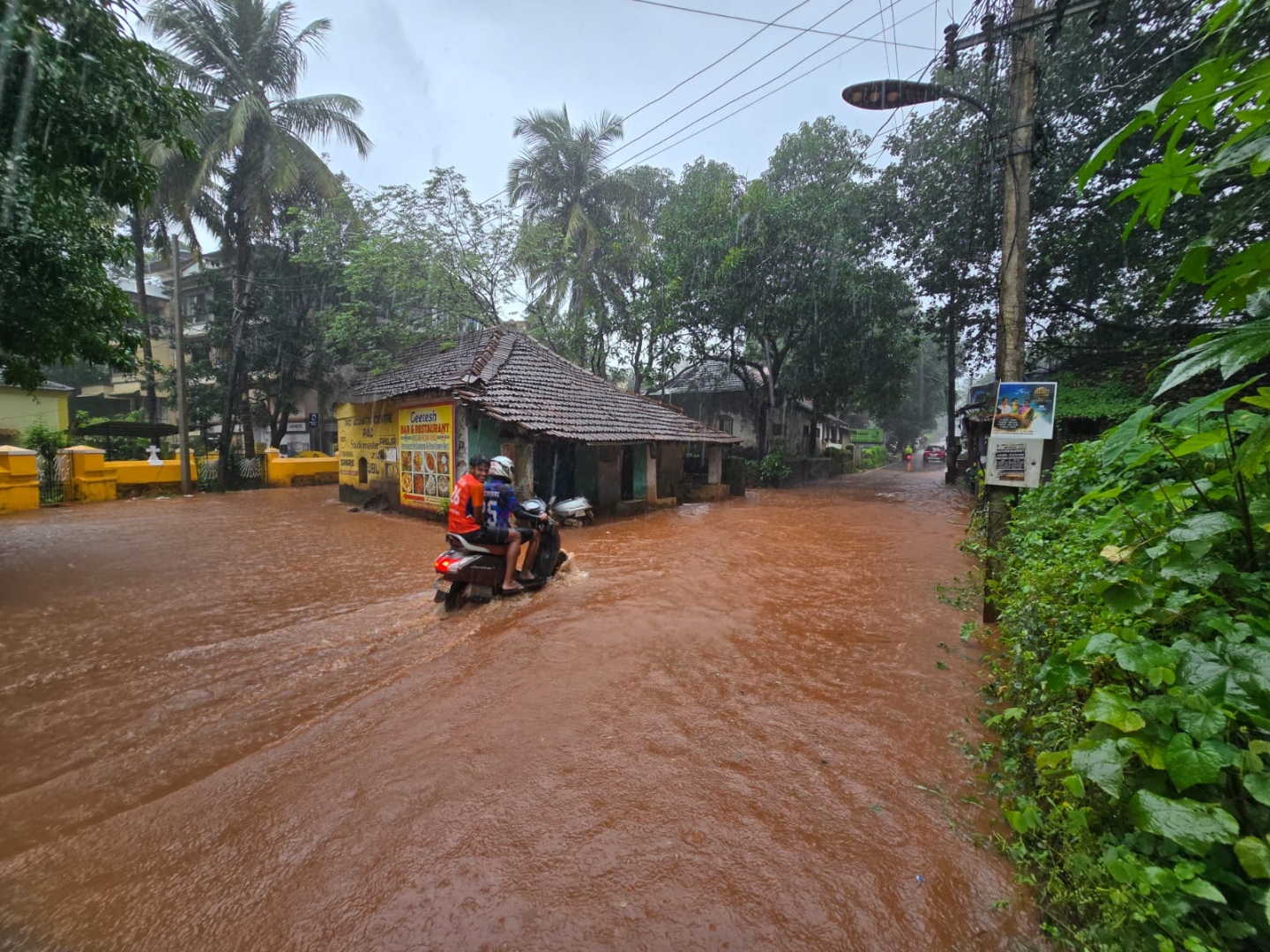 Mapusa’s Khorlim junction   flooding turns chronic mess