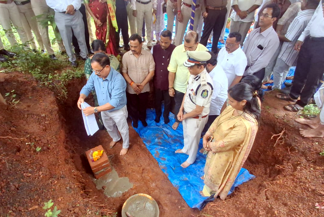 Work on four projects worth   Rs 40 cr launched in Sanguem