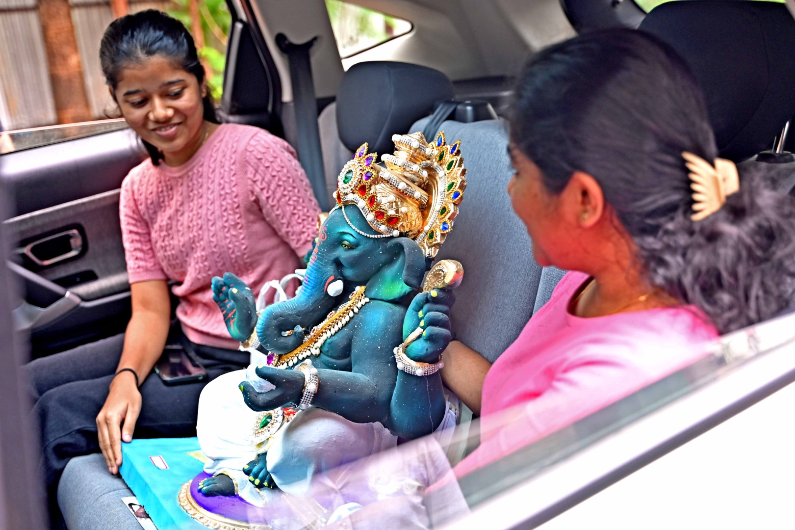 Chavath spirit grips State as Ganesha comes home