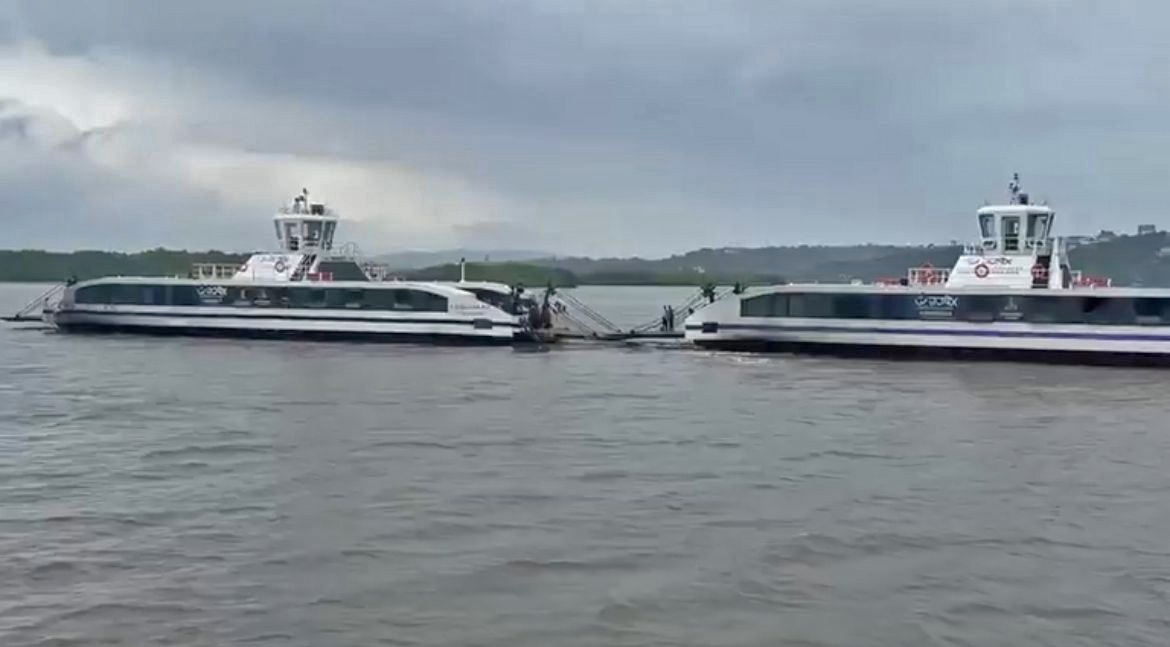 Ro-Ro ferry Dwarka stuck again as rope tangles in propeller