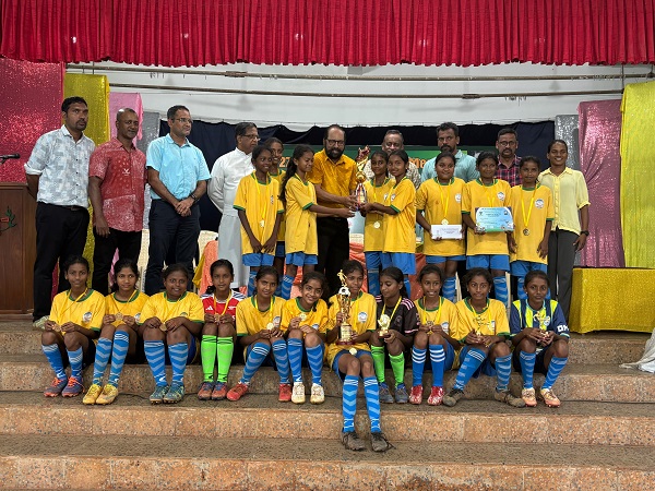 Loyola HS and St Anne’s Inst crowned champions