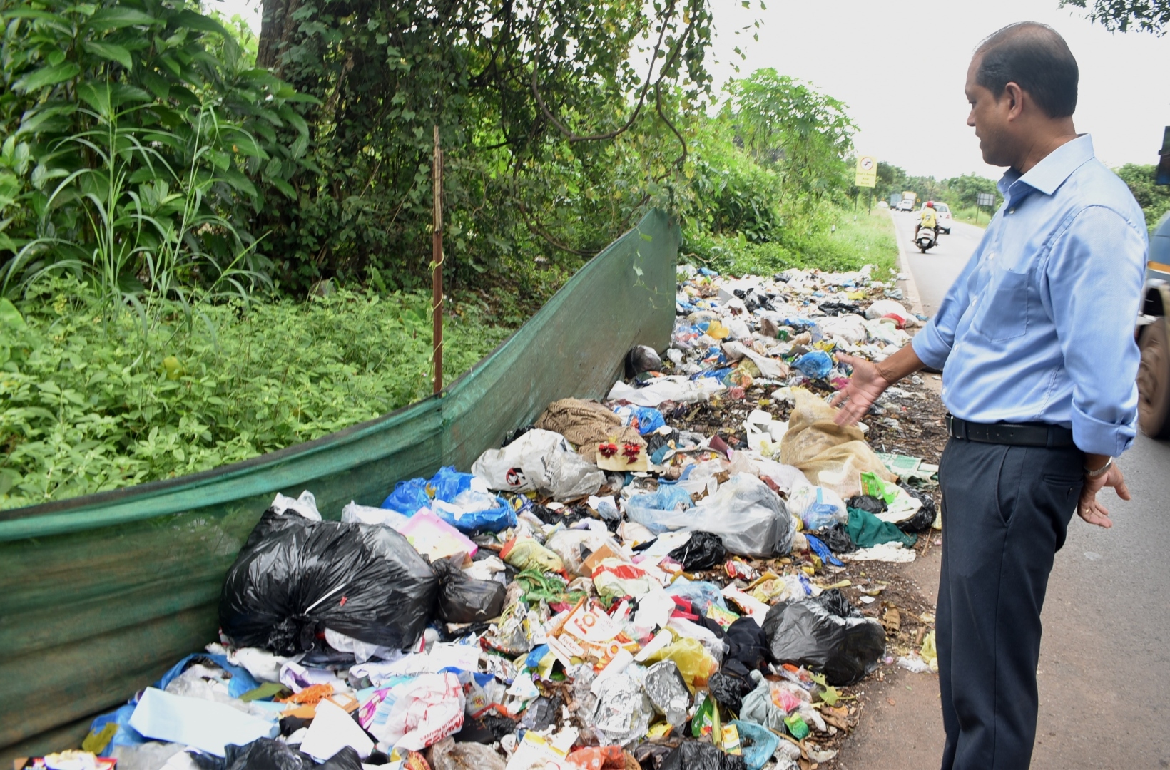 Margao Eastern bypass   near lake turns into   garbage dumping site
