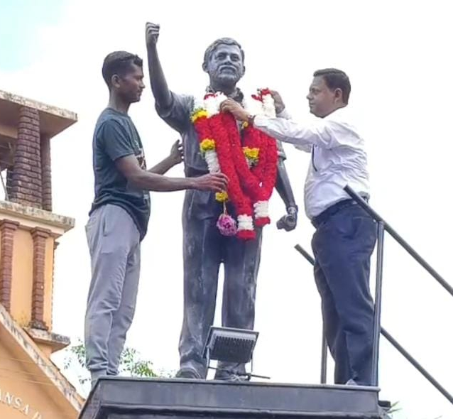 GRE pays tribute to Matanhy   on his 77th birth anniversary