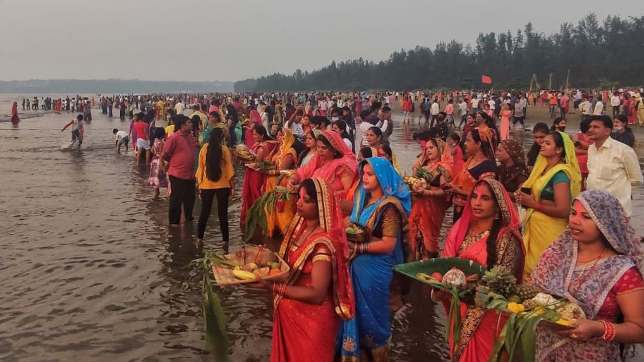 Goa's shoreline goes desi with Chhath Puja