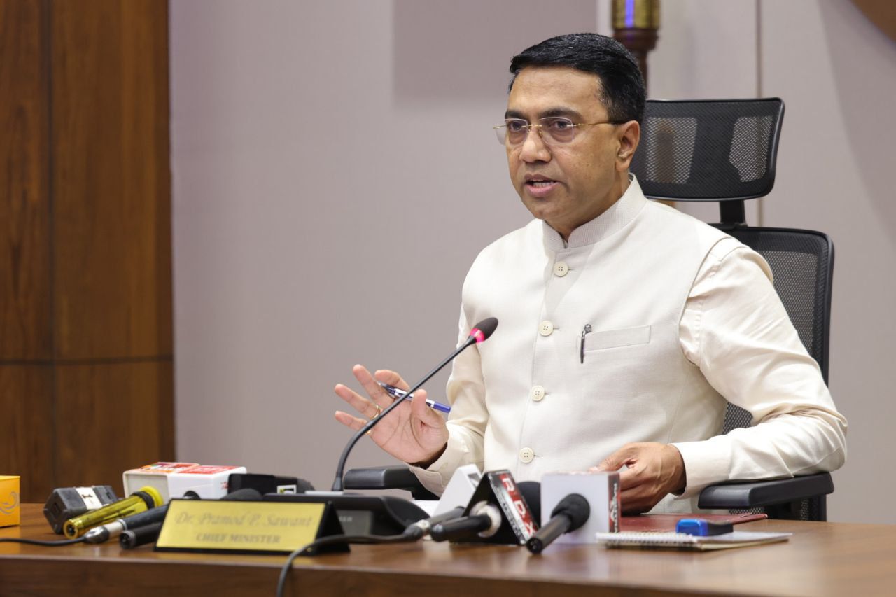 Cabinet clears Sixth Pay Scale, service age relaxation for Chief Engineers; fresh FIR filed in Pooja Naik case: CM