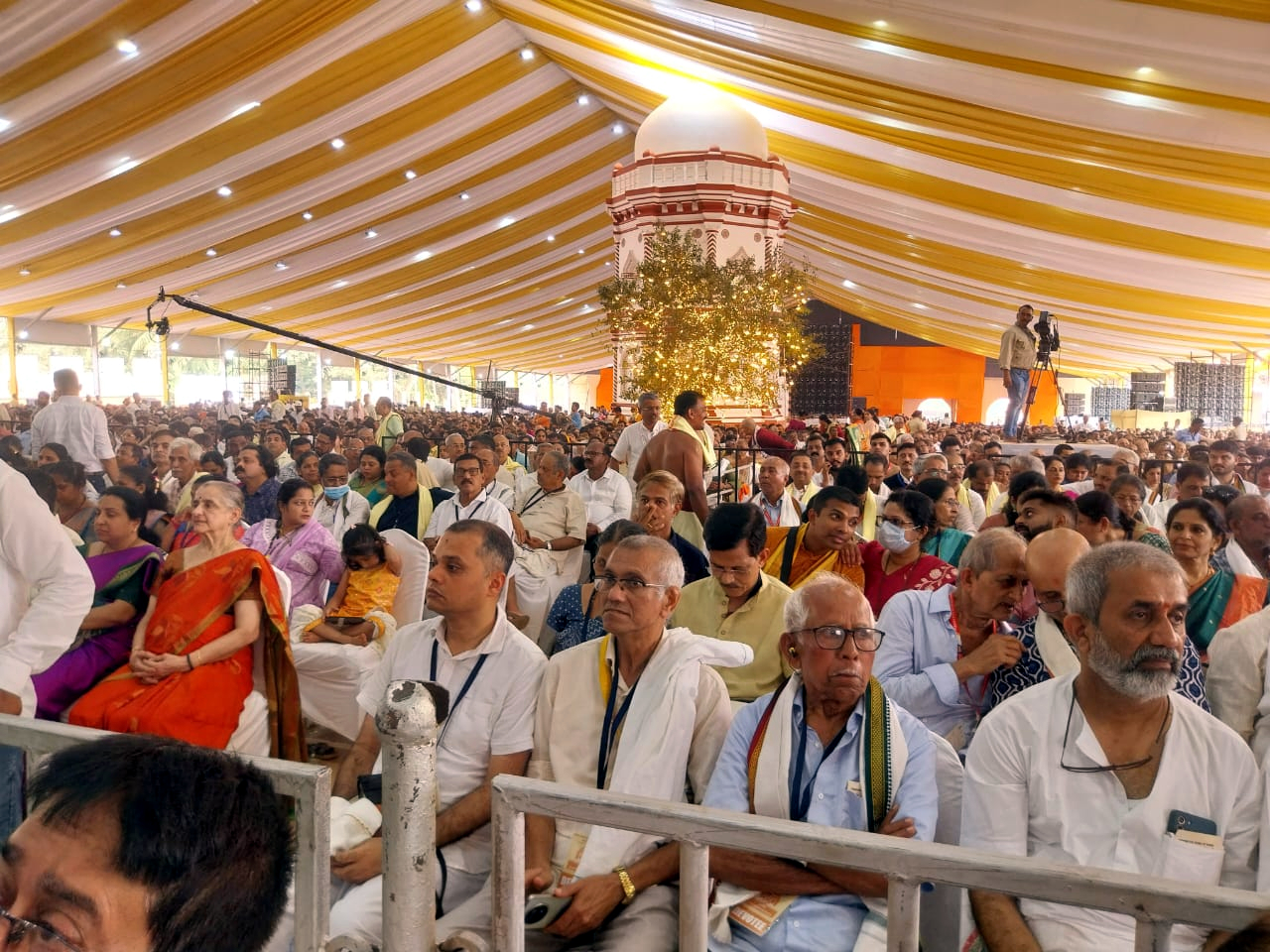 Thousands of devotees, religious and political leaders converge in Canacona