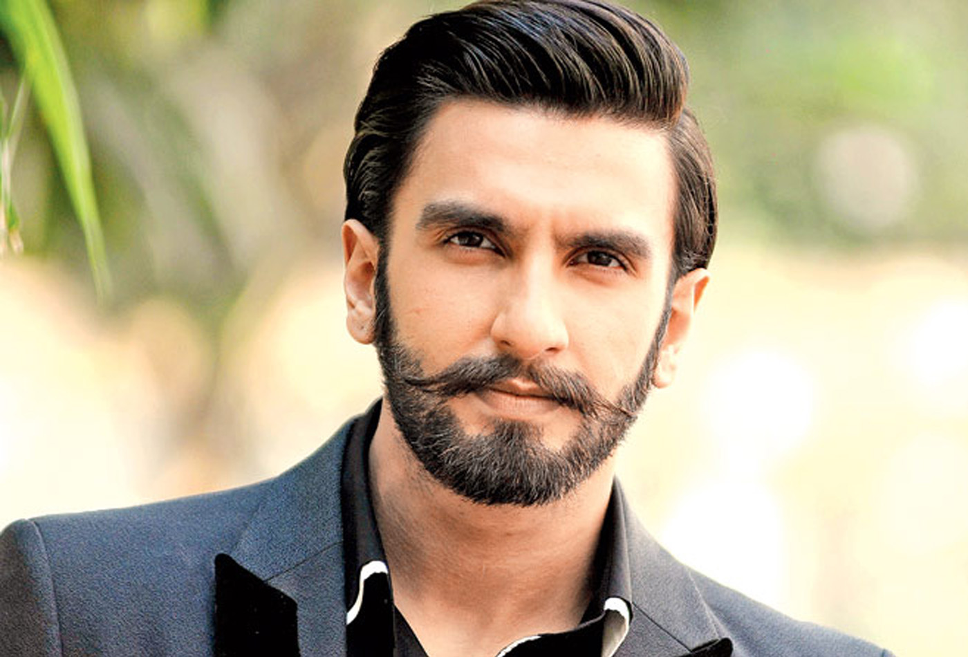 Ranveer Singh issues public   apology after HJS complaint