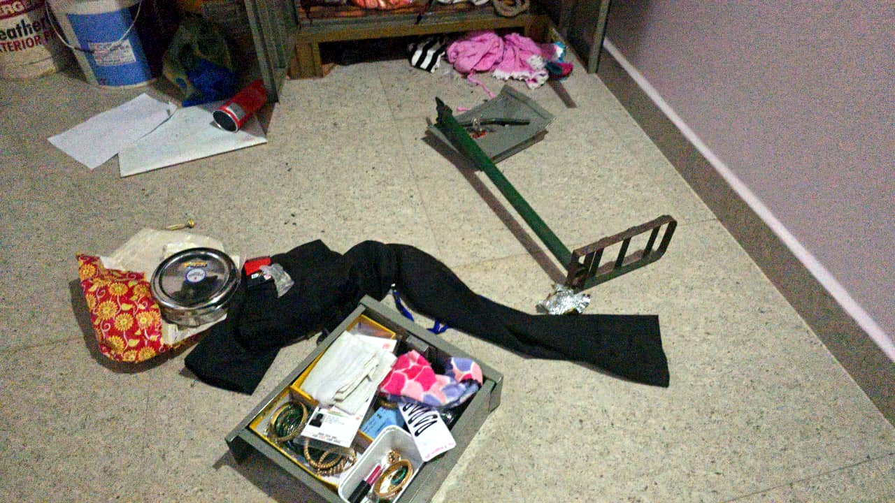 ﻿Jewellery, cash worth   Rs 4 lakh burgled   from Tuem house