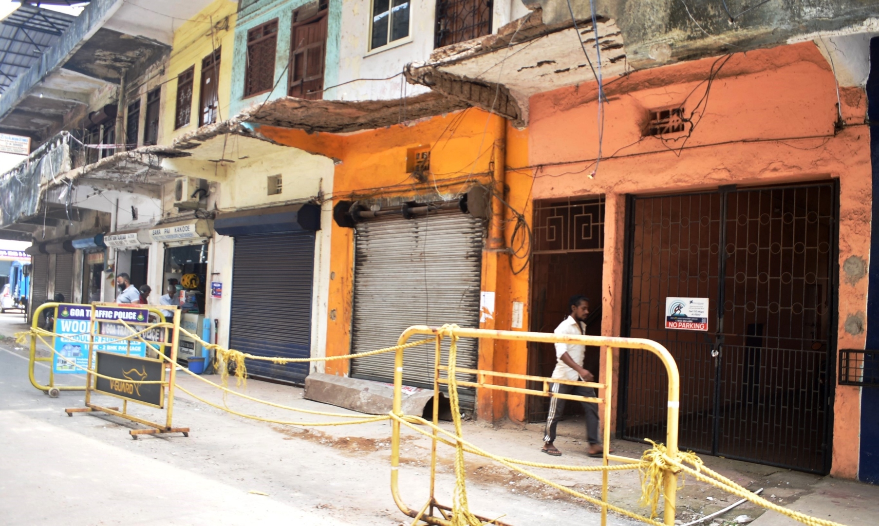 Questions raised about impact of   Collector's advisory on unsafe bldgs