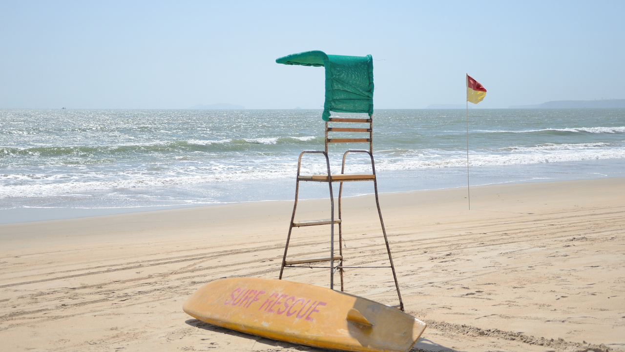 Christmas weekend sees 24 beach rescues, jellyfish sting cases across Goa's beaches