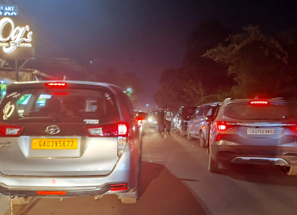 Gridlock, noise and enforcement gaps mark New Year’s Eve in North Goa