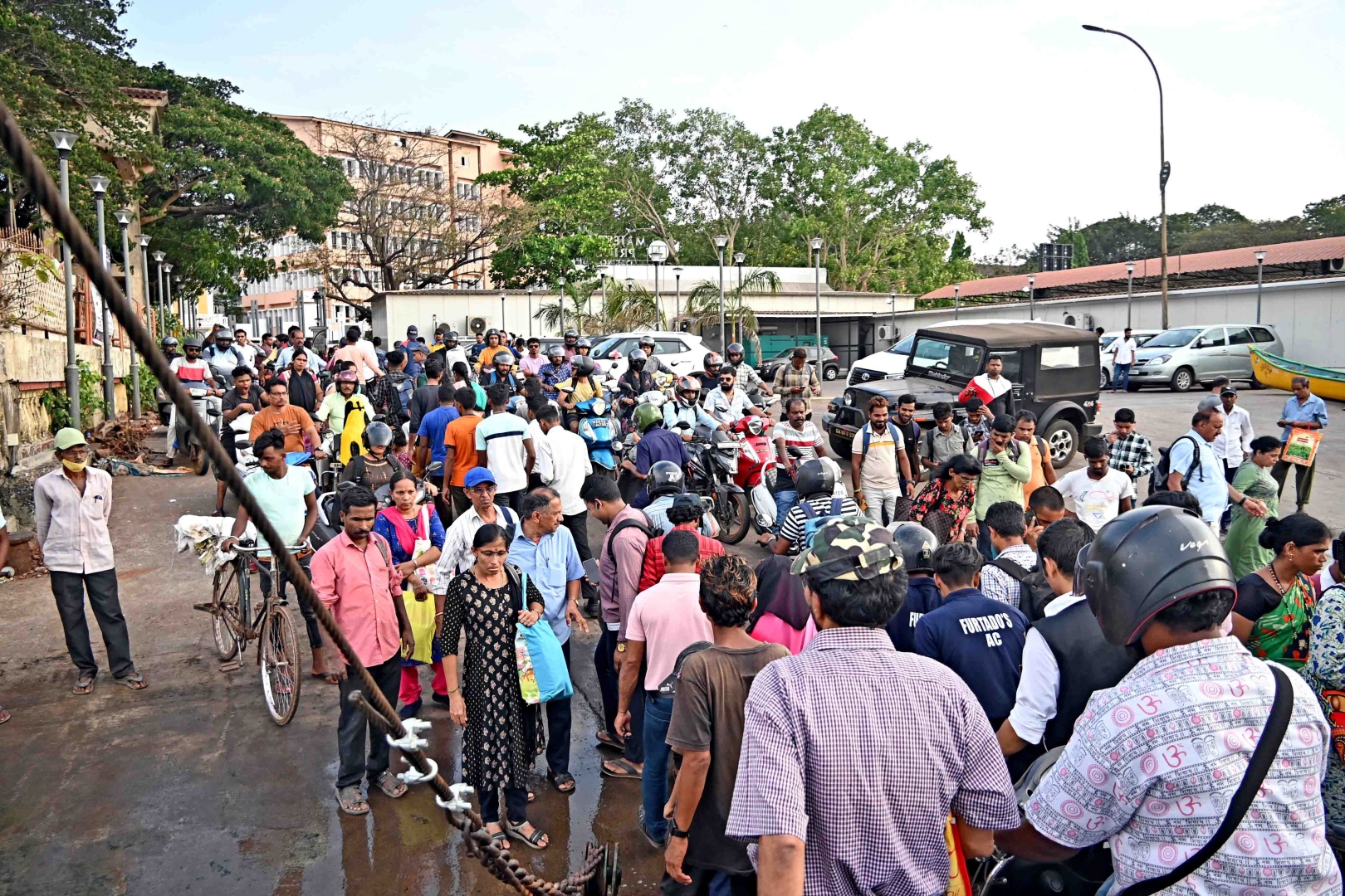 Parking mess at Panaji ferry wharf; no power to act, concedes RND Min