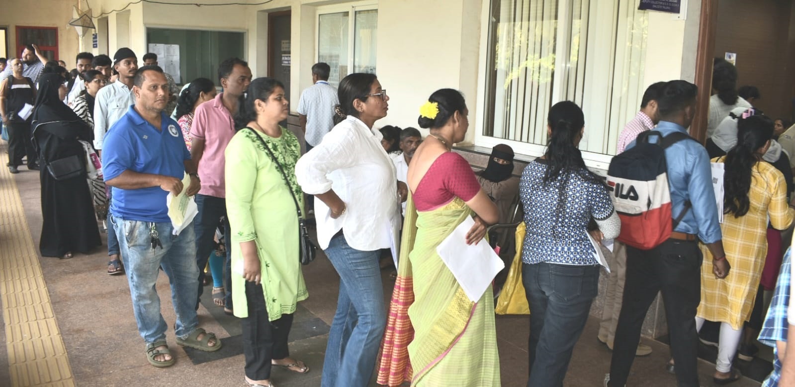 Long queues of unmapped voters at South Goa Collectorate