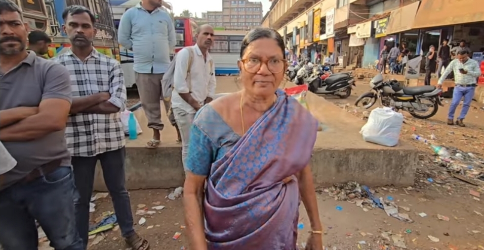 Mapusa bus stand fencing triggers concerns   among shopkeepers who fear loss of business