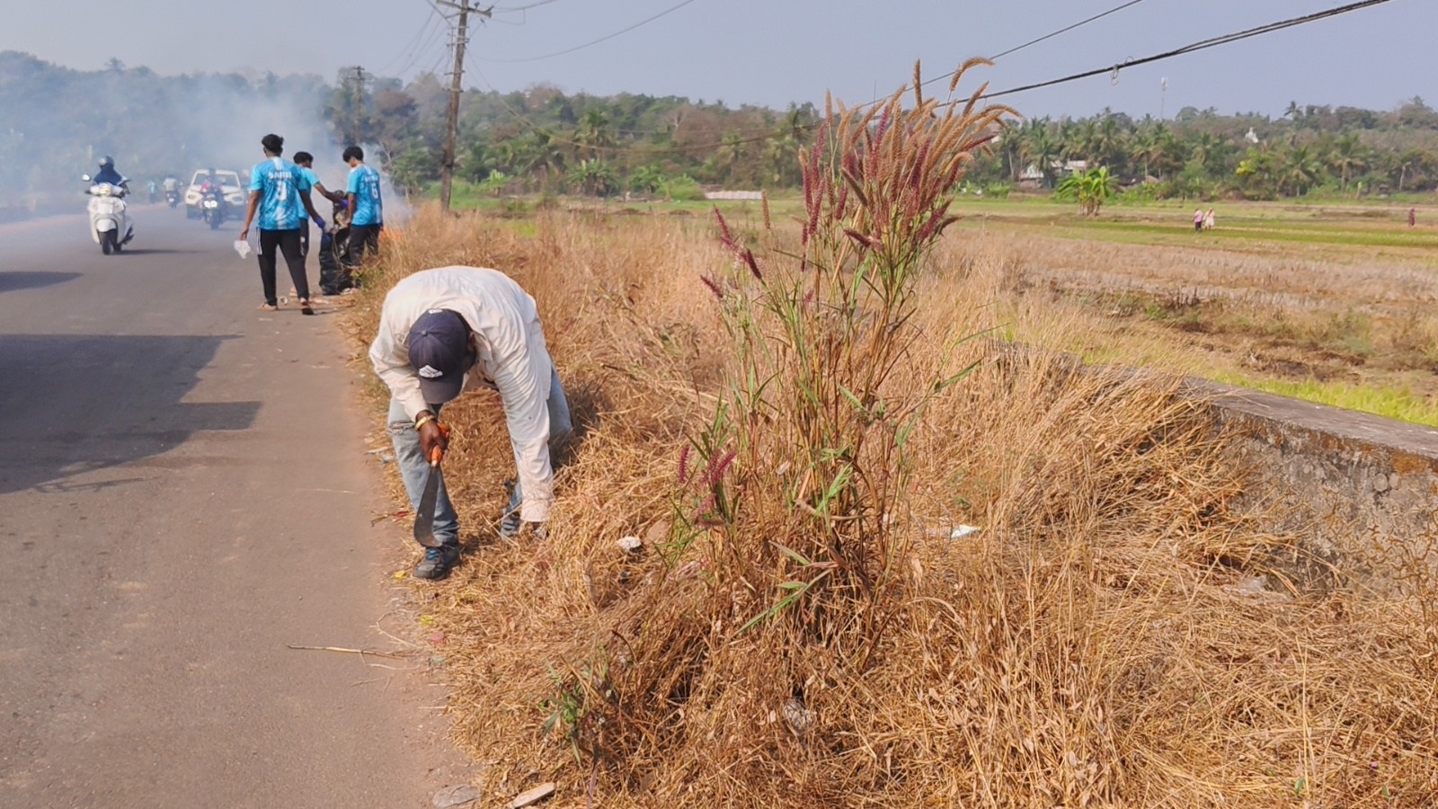 Local youth step in to clean Moira footpath