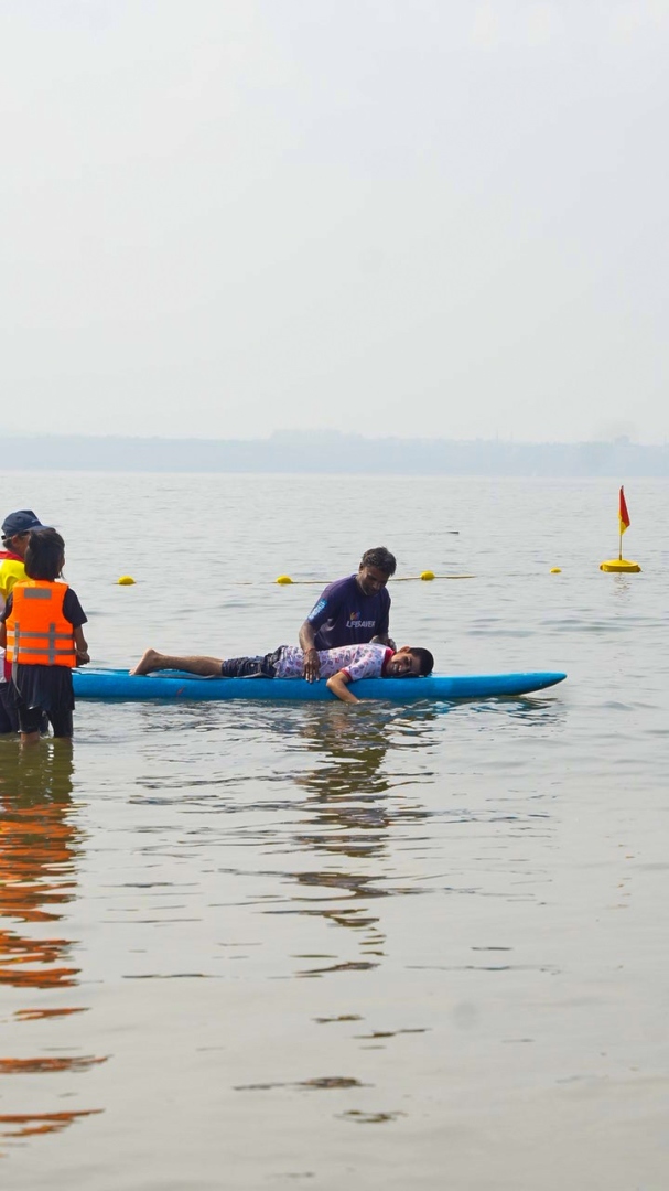 Over 800 beachgoers join Drishti Marine’s Sagar Safar programme