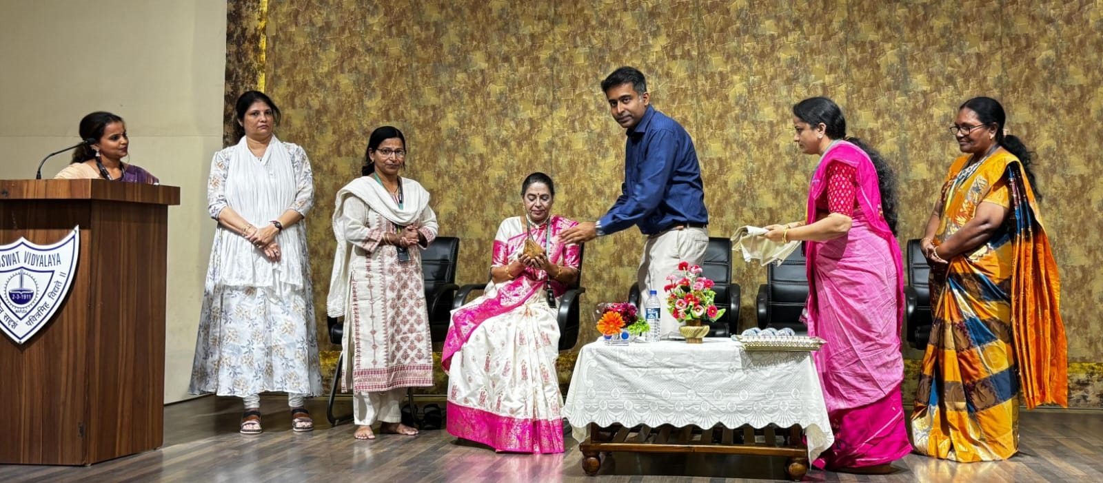 Saraswat Vidyalaya teacher felicitated on retirement