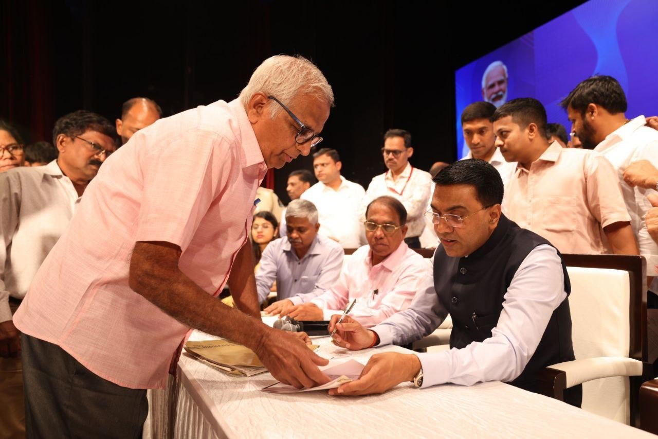 Political sparks fly in Ponda as ‘Sarkar Tumchya Dari’ returns