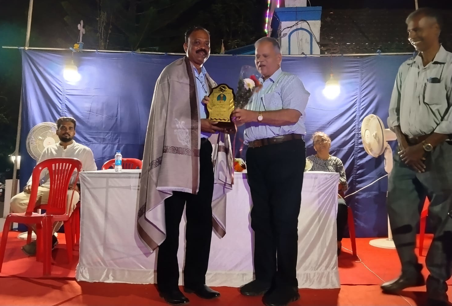 Personalities felicitated in Divar