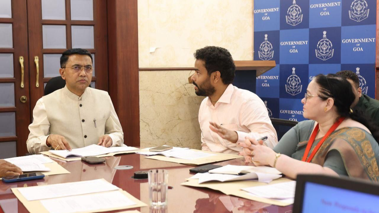 CM announces equitable coverage, extra funds for grassroots development under GGSY