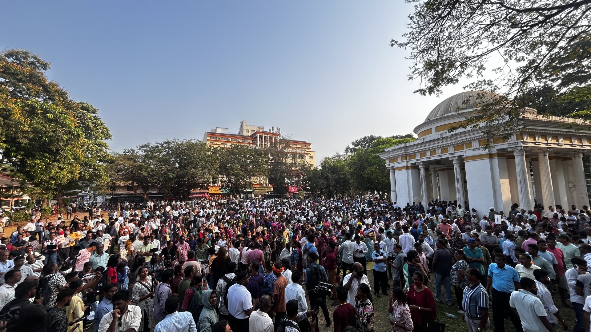 Protesters take Panaji by storm; thousands assemble at Azad Maidan